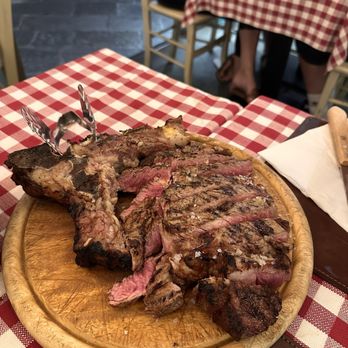 Bisteccheria Santa Croce - Florentine T-bone - Steakhouses Near Me - Florence, FI Bisteccheria Santa Croce - Florentine T-bone - Steakhouses Near Me - Florence, FI