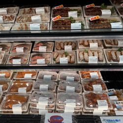 Nijiya Market - Omg-- what to buy?
