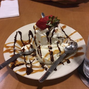 Restaurant 604 - Chocolate and caramel sundae - Breakfast & Brunch Near Me - Honolulu, Hawaii Restaurant 604 - Chocolate and caramel sundae - Breakfast & Brunch Near Me - Honolulu, Hawaii