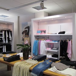 Kinnings Babythings - Umstandsmode in separater Boutique