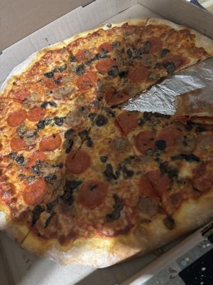 Gavino's Pizzeria & Italian Restaurant (Bearden) by null