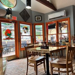 Oscar's Cafe