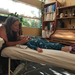 Elizabeth Lakin, CCHH, NTS, CCSP - Nurturing Vitality - Gentle cranial work is amazing for head traumas, falls or accidents for children as well as adults.