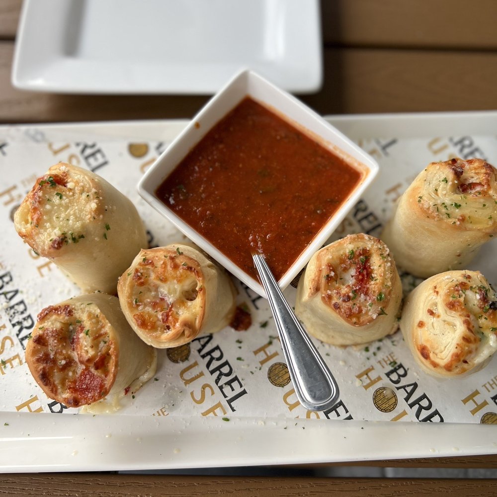 The Best 10 Restaurants near DoubleTree by Hilton Evansville in