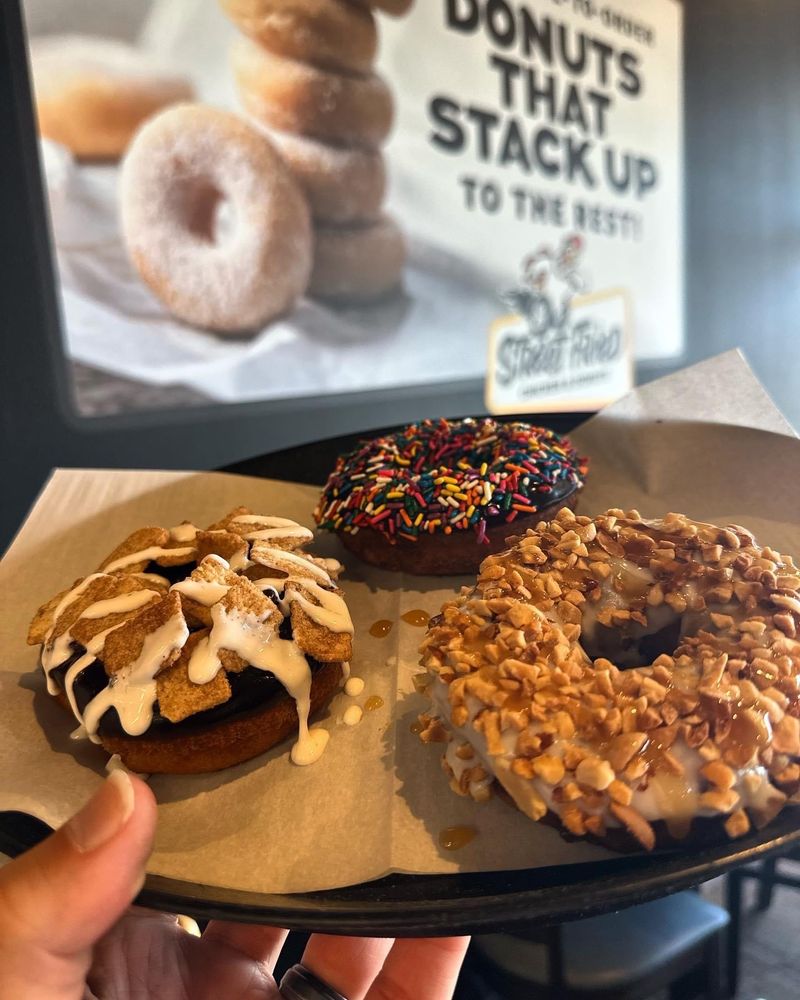 STREET FRIED CHICKEN & DONUTS CLOSED Updated August 2024 16