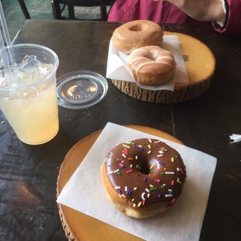 Dun-Well Doughnuts - Donuts Near Me - Brooklyn, New York