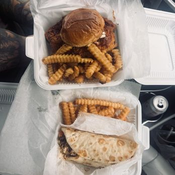 BOKBOK - Hot chicken and Philly cheesesteak. The cheesesteak was more of a flatbread situation that I was NOT mad about - American Near Me - Smithville, Missouri