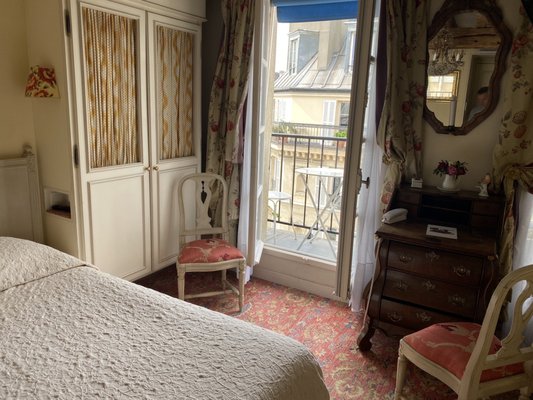 Hôtel Caron de Beaumarchais Paris Marais by null