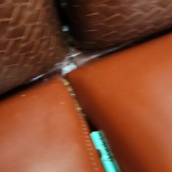 Applebee's Grill + Bar - Dirt in the seats - American Near Me - Columbia, South Carolina