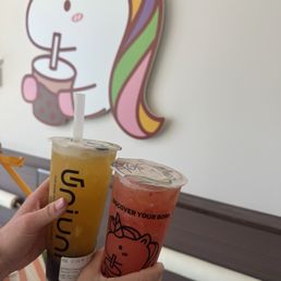 Pineapple Passionfruit Jasmine Green tea & Strawberry Orange Jasmine Green Tea Pineapple Passionfruit Jasmine Green tea & Strawberry Orange Jasmine Green Tea