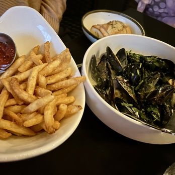 Proper 21 - K Street - Truffle Fries, Garlic White Wine Mussels - New American Near Me - Washington, DC, District of Columbia Proper 21 - K Street - Truffle Fries, Garlic White Wine Mussels - New American Near Me - Washington, DC, District of Columbia