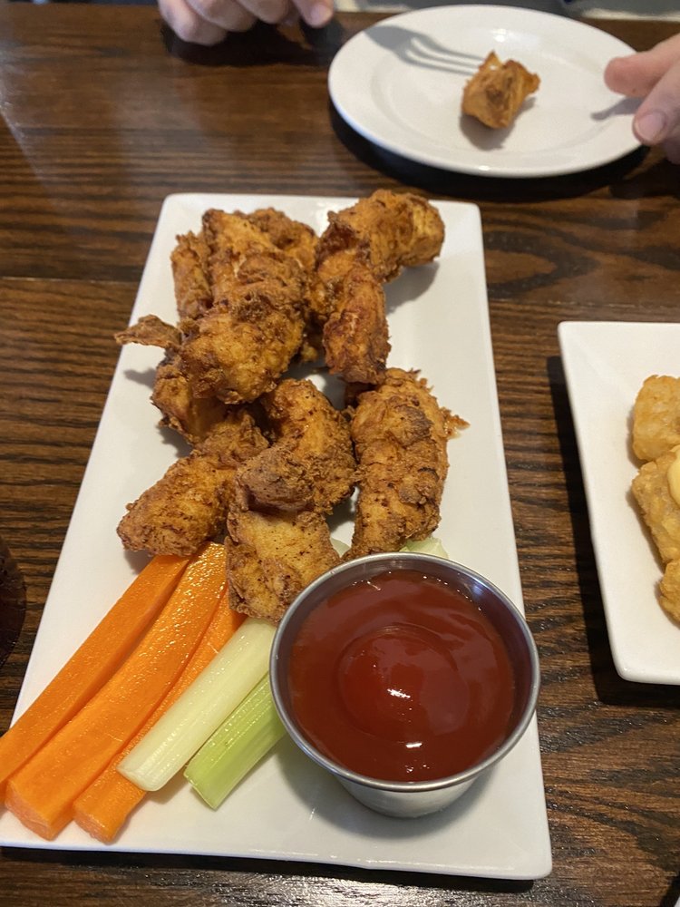 CJ’S BAR & GRILLE 17 Photos & 16 Reviews 25 Summer St, Plymouth, Massachusetts American