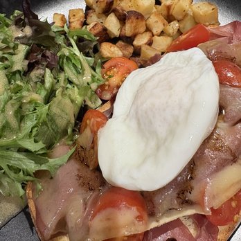 La Maison Navarre - Bakeries Near Me - Portsmouth, New Hampshire
