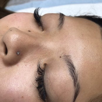 Luxe Esthetics - Before (ombré powder) - Eyelash Service Near Me - Honolulu, Hawaii