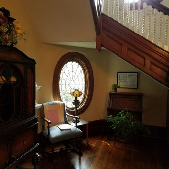 Sugar Magnolia Bed & Breakfast - Hotels Near Me - Atlanta, Georgia Sugar Magnolia Bed & Breakfast - Hotels Near Me - Atlanta, Georgia