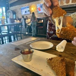 Mozzarella cheese pull