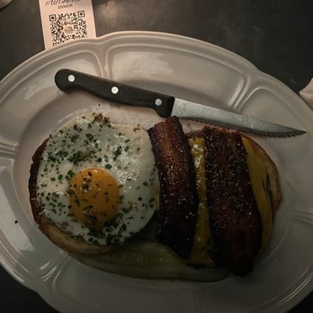 Au Cheval - Double Cheeseburger - Bars Near Me - Chicago, Illinois