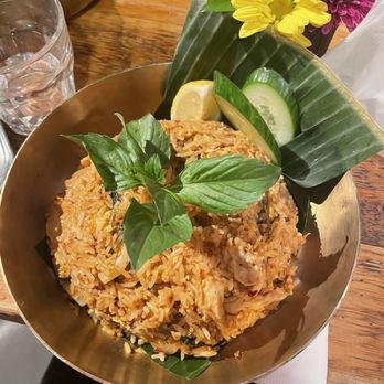 Lemongrass Brooklyn - Basil Fried Rice with Chicken - Thai Near Me - Brooklyn, New York Lemongrass Brooklyn - Basil Fried Rice with Chicken - Thai Near Me - Brooklyn, New York