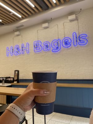 H&H Bagels by null