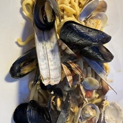 Bruno - Seafood pasta