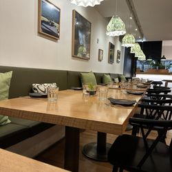 Open Brasserie Mediterrânica - Inside Dining