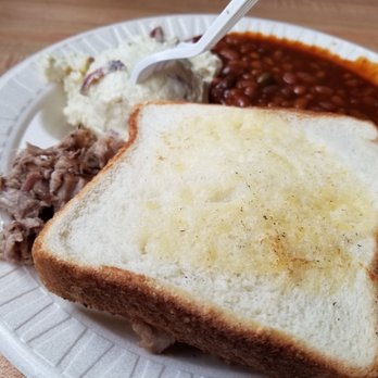 Pig Out - Pork plate with potato salad, beans, and toast...highly reccomend potato salad and everything is made fresh, not from a can - Barbeque Near Me - Dothan, Alabama