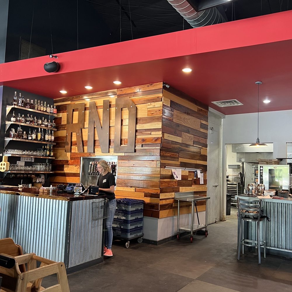 Rock'n Dough Pizza + Brewery - the bar and dining area - Pizza Near Me - Jackson, Tennessee Rock'n Dough Pizza + Brewery - the bar and dining area - Pizza Near Me - Jackson, Tennessee