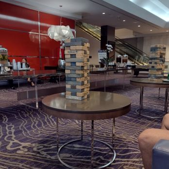 Hilton Long Beach - Hotels Near Me - Long Beach, California