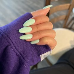 Coco Nail Bar - Thick and uneven coating