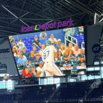 LoanDepot Park - Stadiums & Arenas Near Me - Miami, Florida