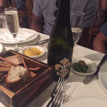 Becco - Sparkling Prosecco - Italian Near Me - New York, New York