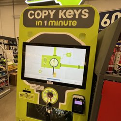 Lowe's Home Improvement - Key machine