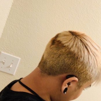Cuts By The Bay - Lol my uneven bleached head. (my own fault) - Barbers Near Me - Petoskey, Michigan Cuts By The Bay - Lol my uneven bleached head. (my own fault) - Barbers Near Me - Petoskey, Michigan