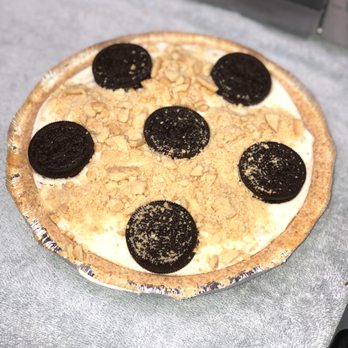 Blu Crocker - Cheesecake with chocolate Oreos and golden Oreo crumbs - Desserts Near Me