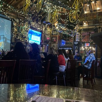 Heroes - Bar area - American Near Me - Riverside, California