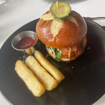 Full Bloom Vegan - NASHVILLE HOT CHICKEN SANDWICH - Vegan Near Me - Miami Beach, Florida Full Bloom Vegan - NASHVILLE HOT CHICKEN SANDWICH - Vegan Near Me - Miami Beach, Florida