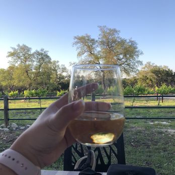 Pontita Vineyard and Winery - Semi-sweet Riesling - Wine Tasting Room Near Me - Spring Branch, Texas Pontita Vineyard and Winery - Semi-sweet Riesling - Wine Tasting Room Near Me - Spring Branch, Texas