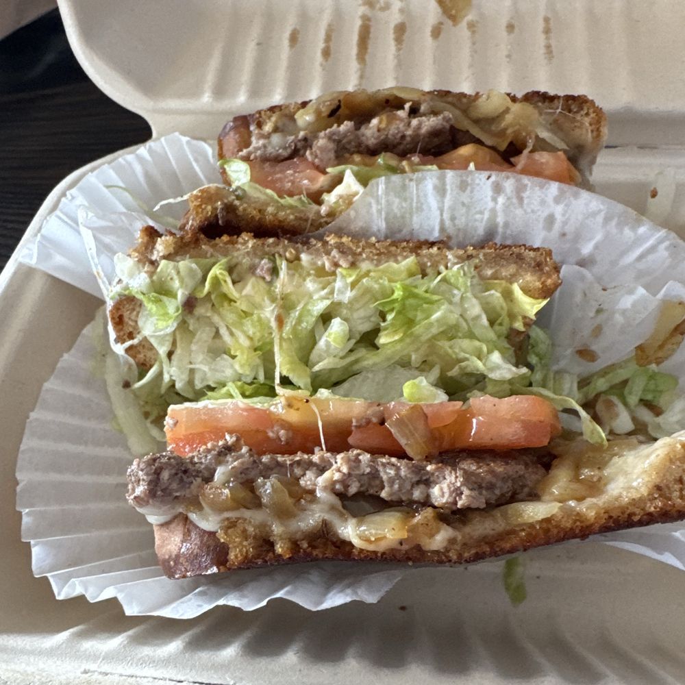 Top Burger - Burger melt with sautéed onions - Burgers Near Me - Camas, Washington Top Burger - Burger melt with sautéed onions - Burgers Near Me - Camas, Washington