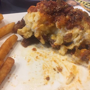 Dunwellz - Mac and cheese chili burger - Burgers Near Me - Mint Hill, North Carolina Dunwellz - Mac and cheese chili burger - Burgers Near Me - Mint Hill, North Carolina