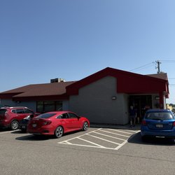 Patterson's Family Restaurant - Family restaurant parking lot.