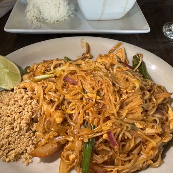 LUV Thai Cuisine - Thai Near Me - Austin, Texas