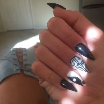 Nail Tech - Nail Salons Near Me - Henderson, Nevada