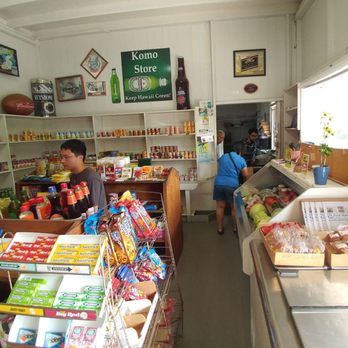 Komo K Store - a woman in a grocery store - Convenience Stores Near Me - Kailua Kona, Hawaii Komo K Store - a woman in a grocery store - Convenience Stores Near Me - Kailua Kona, Hawaii