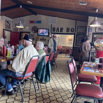 Johnny's Bar-B-Q - Barbeque Near Me - Cullman, Alabama