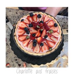 Belleville Bakery & Catering - Charlotte aux fraise