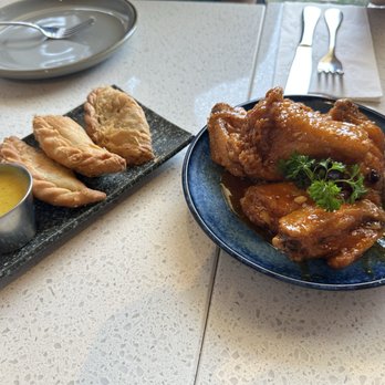 Khao Hom - Garlic Sriracha Wings Samosa - Thai Near Me - Hayward, California Khao Hom - Garlic Sriracha Wings Samosa - Thai Near Me - Hayward, California