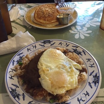 808 Grindz Cafe - 808 Grindz Moco & pancakes - Cafes Near Me - Lahaina, Hawaii