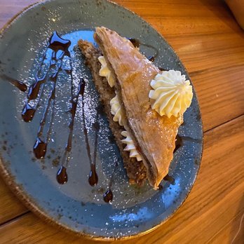Amylos Taverna - Baklava Cheesecake - Seafood Near Me - Astoria, New York
