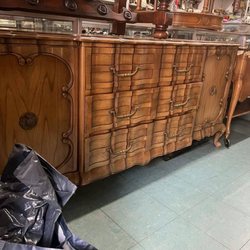 Antiques 16