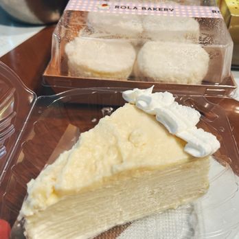 Rola Bakery - Durian layers cake - Bakeries Near Me - Newark, California